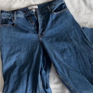 Abercrombie high rise curve love mom jeans